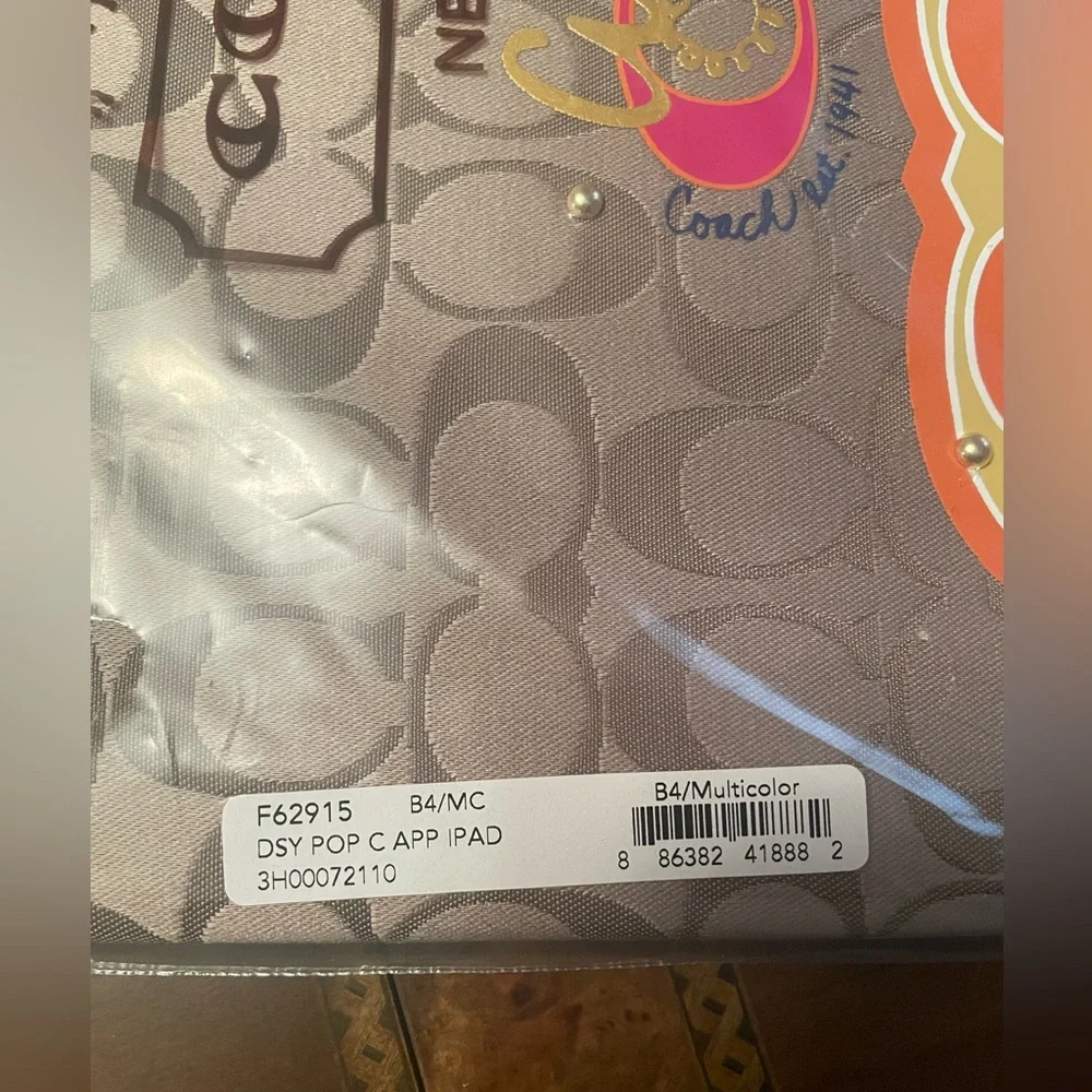 Coach New York Signature I Pad Folio with Colorful Graphic - Picture 3 of 6